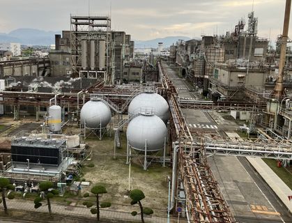 ■世界的に高まる羽毛代替ニーズに対応■ 松山で高機能中綿素材の製造設備を新設 - 本文画像